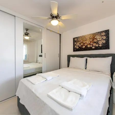 アパート Sleek House With Garden Right By Sea In Bodrum *